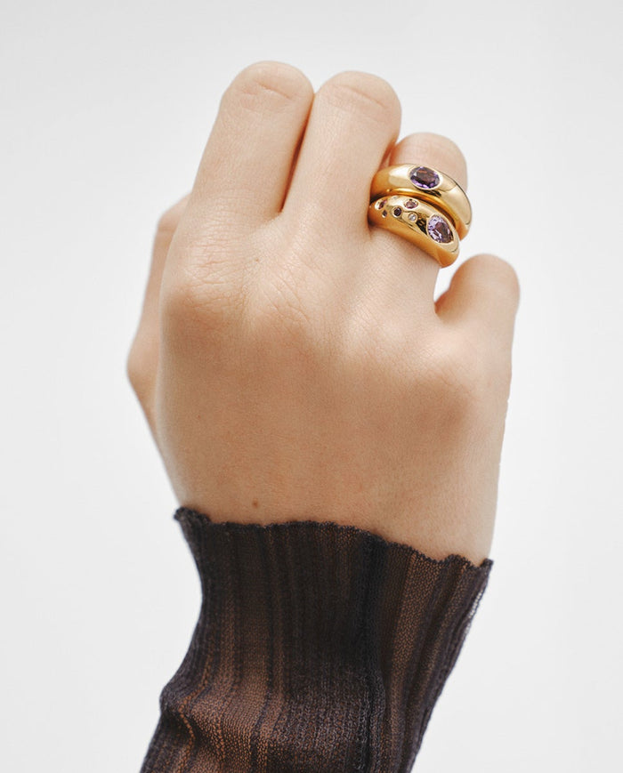 Anillo de plata 925 bañada en oro amarillo de 18K con topacios azul sky y azul london