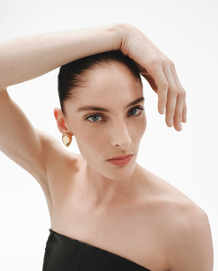 Pendientes de gota medianos de plata 925 bañada en oro amarillo de 18K con efecto pulido