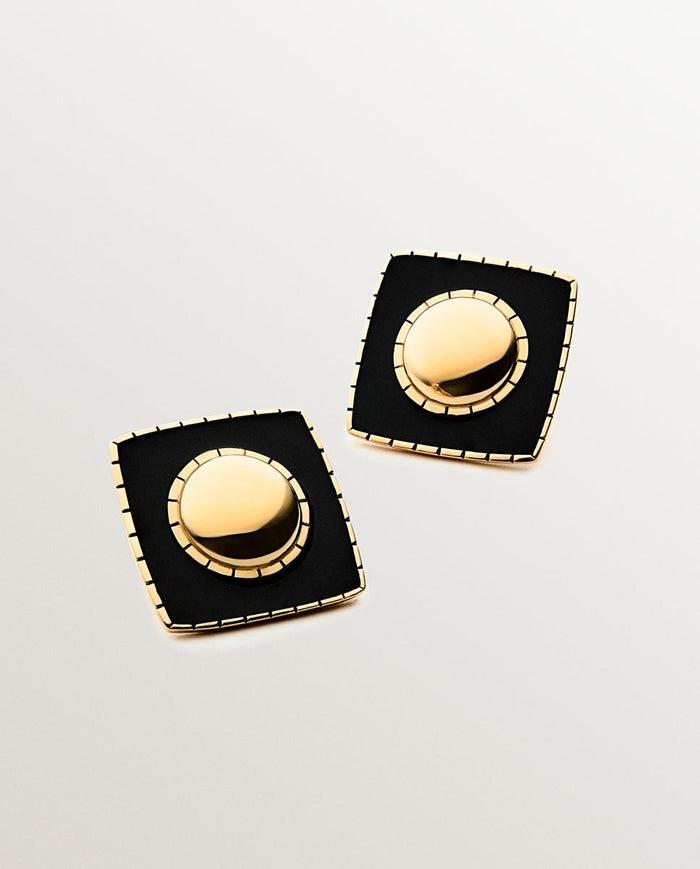 Pendientes de plata 925 bañada en oro amarillo de 18K con forma geométrica y esmalte negro