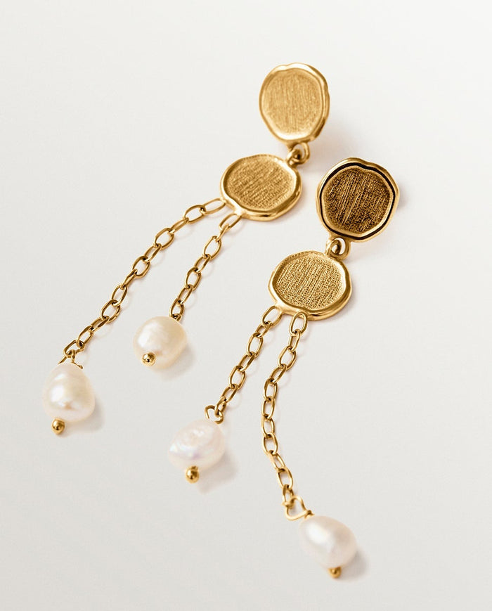 Pendientes largos de plata 925 bañada en oro de 18K con perlas colgantes