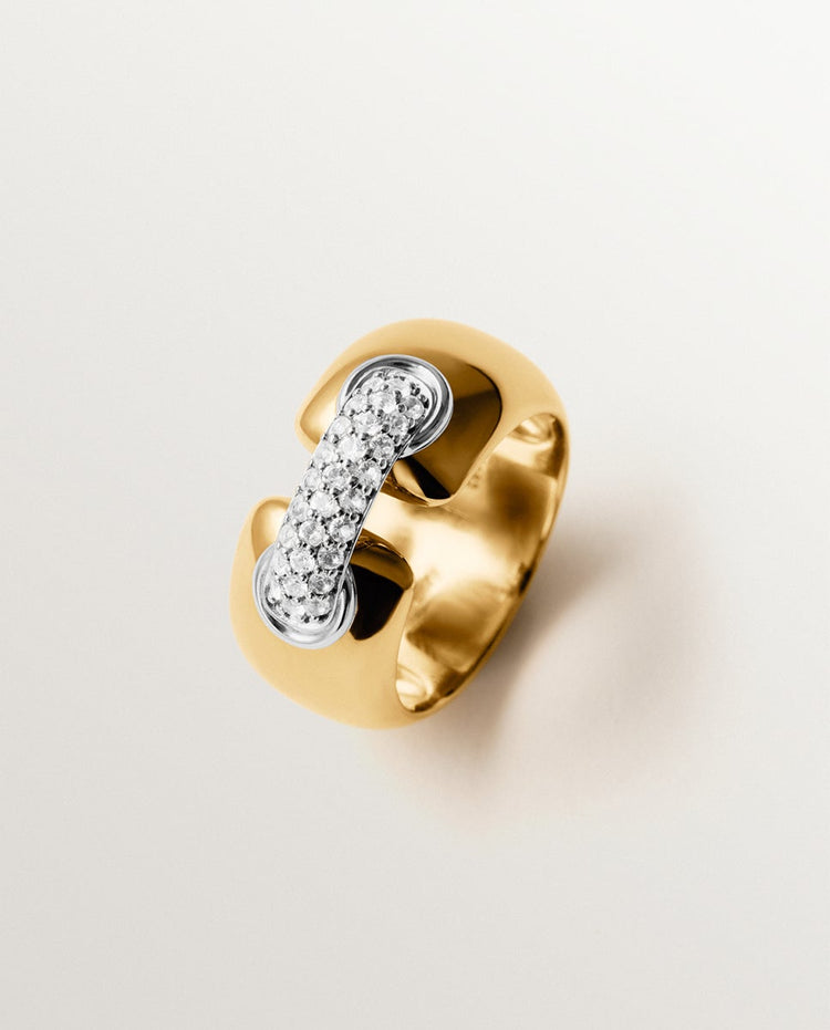 Anillo de plata 925 bañada en rodio y oro amarillo de 18K con pavé de topacios blancos