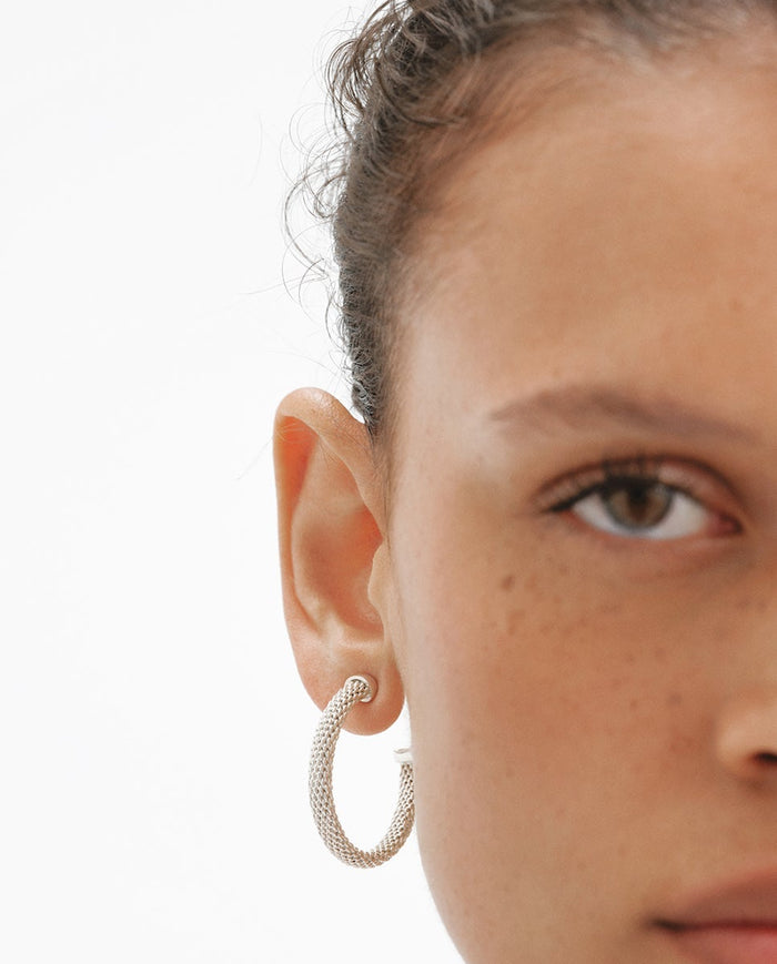 Pendientes medianos de plata 925 con textura de malla