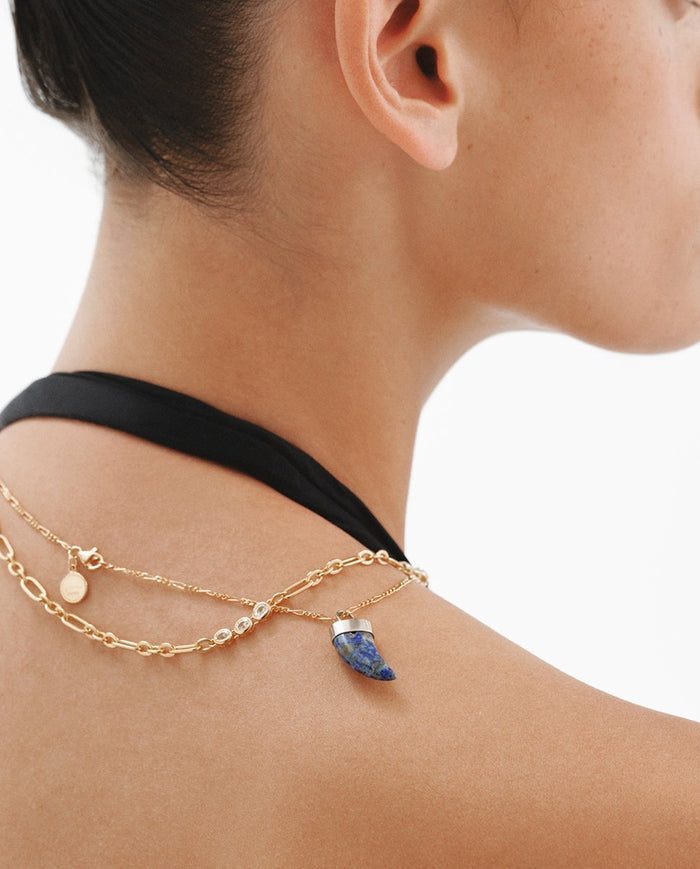 Charm de plata 925 con lapislázuli en forma de colmillo