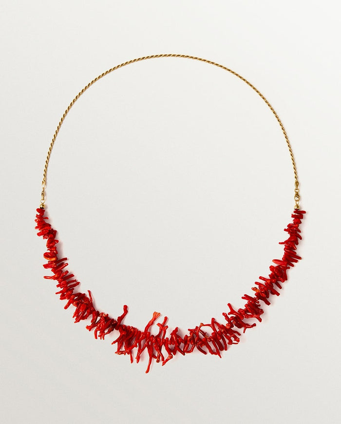 Collar de plata 925 bañada en oro de 18K con coral natural