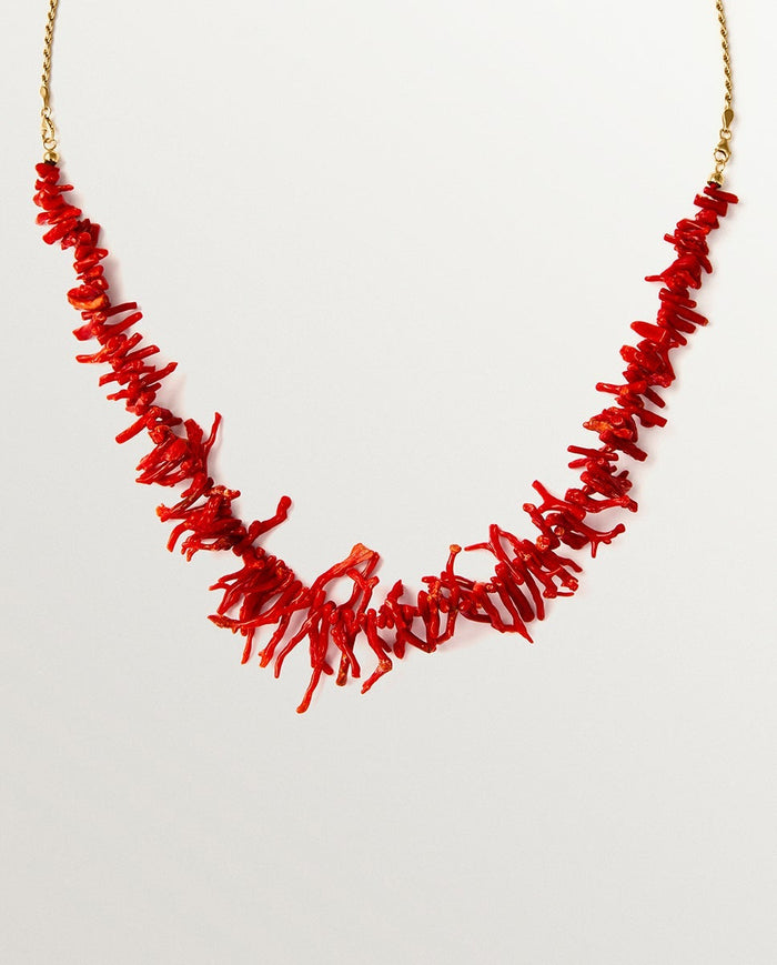 Collar de plata 925 bañada en oro de 18K con coral natural