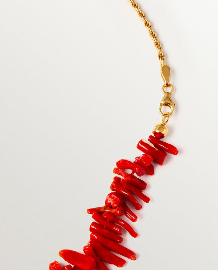 Collar de plata 925 bañada en oro de 18K con coral natural