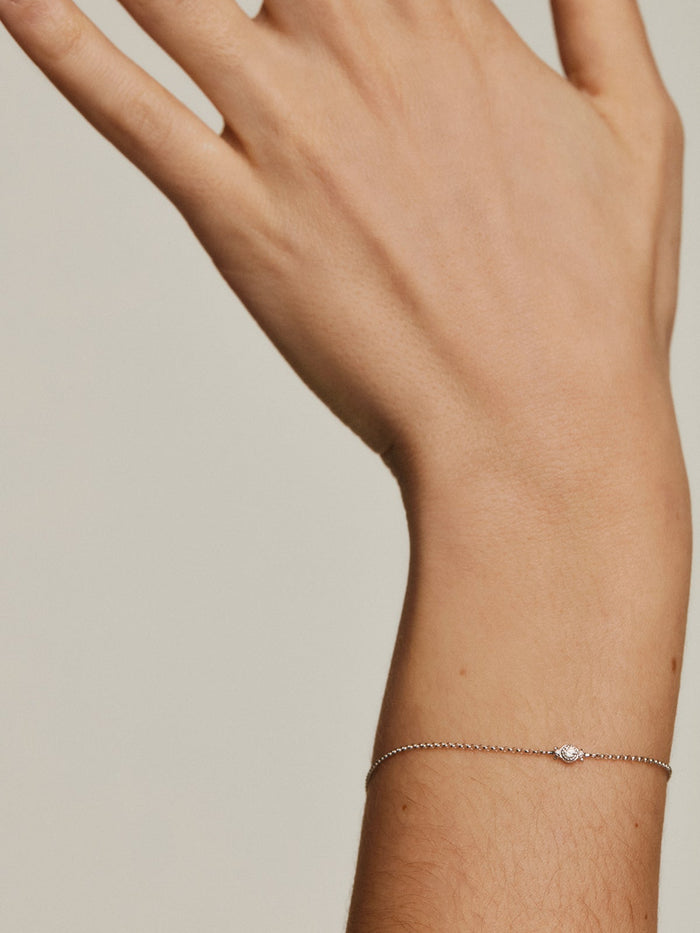 Pulsera tres diamantes 0,053 ct  oro blanco 9 kt