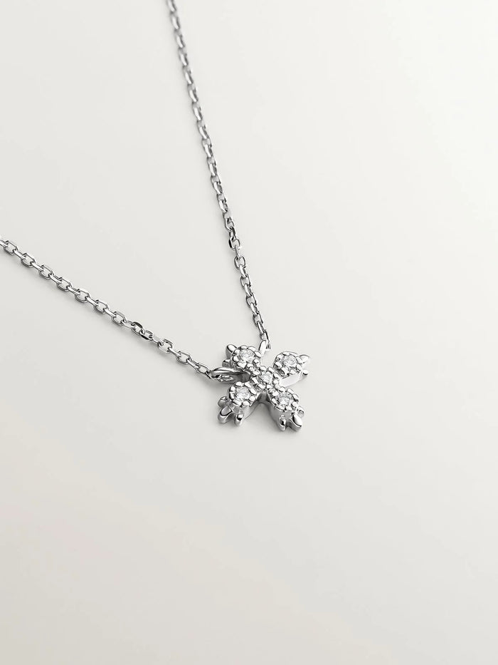 Colgante de oro blanco de 18K con cruz con diamantes blancos