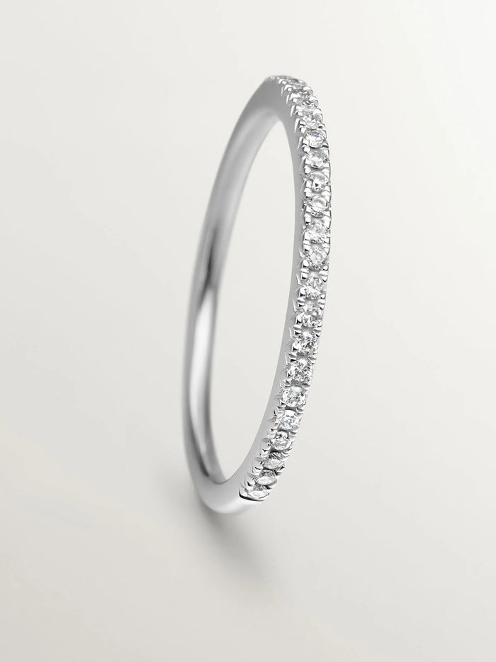 Anillo de oro blanco de 18K con diamantes 0,09 cts