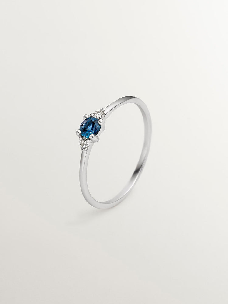 Anillo zafiro y diamantes oro blanco 9 kt