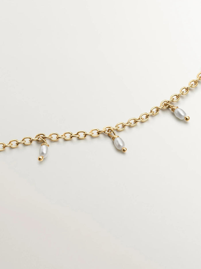 Pulsera de plata 925 bañada en oro amarillo de 18K con perlas de río y nenúfar