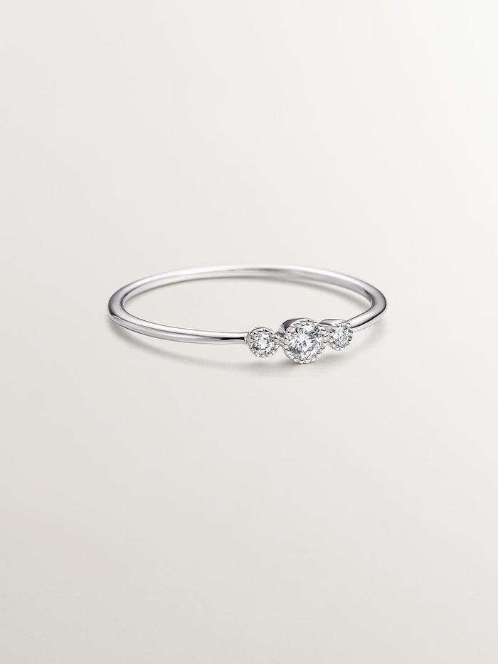 Anillo tres diamantes oro blanco 9kt