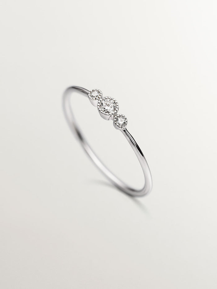 Anillo tres diamantes oro blanco 9kt