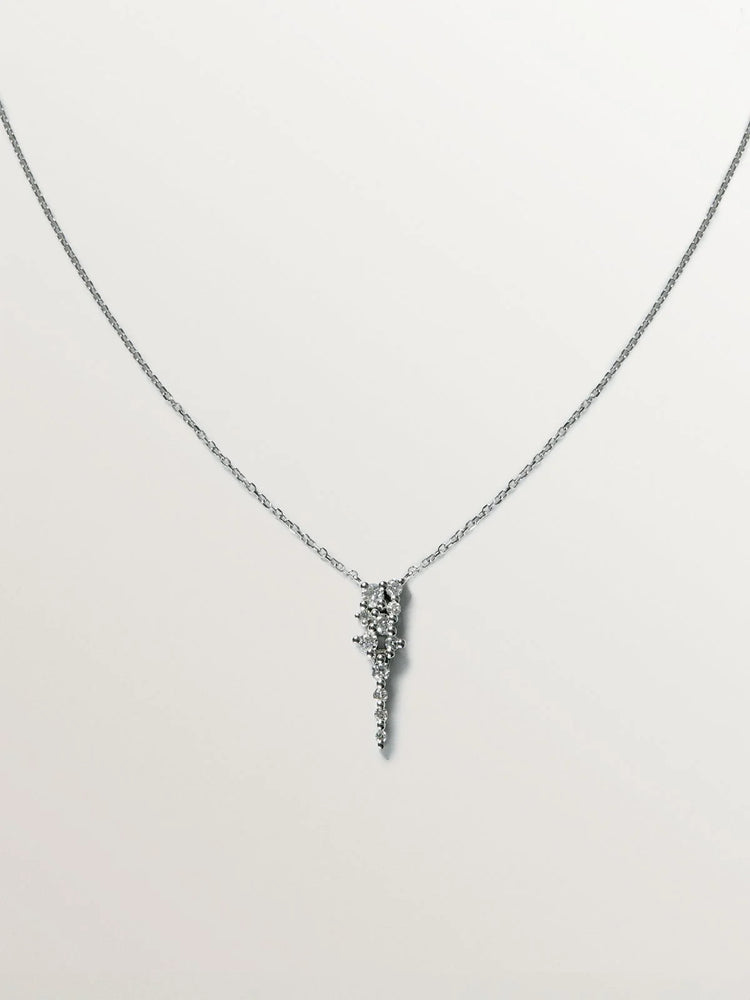 Colgante de oro blanco de 18K con diamantes