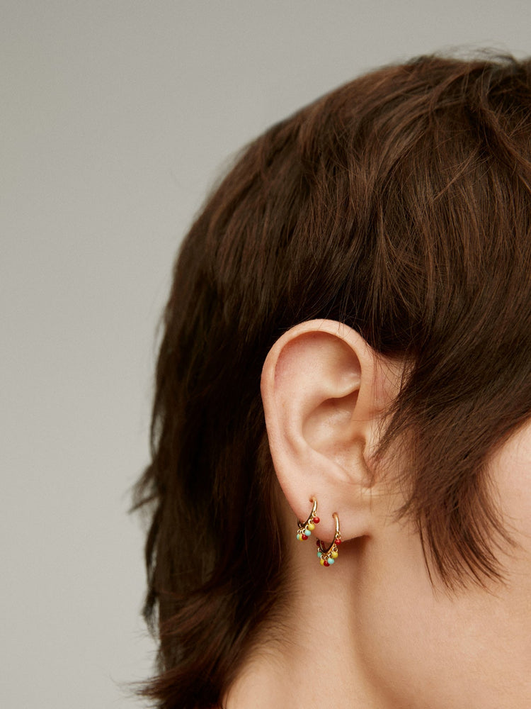 Piercing aro pequeño esmalte multicolor oro 9kt