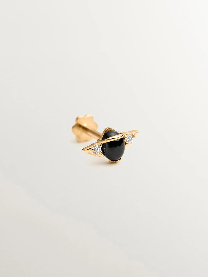 Piercing de oro amarillo de 18K con forma de escarabajo con ónix y diamantes