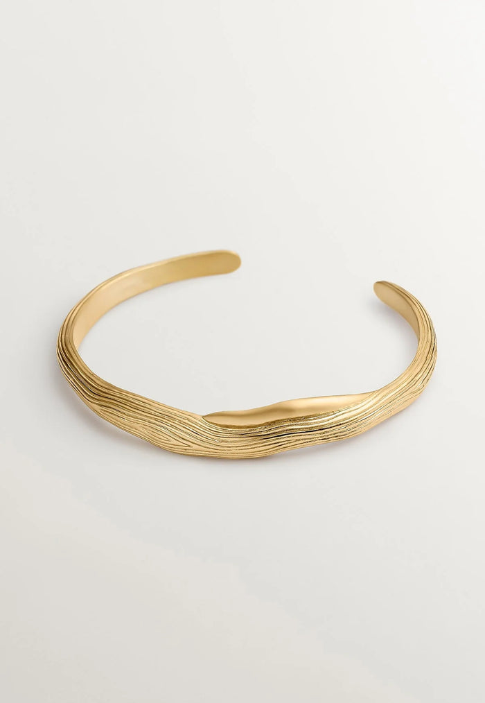 Pulsera de plata 925 bañada en oro amarillo de 18K con relieve y forma irregular