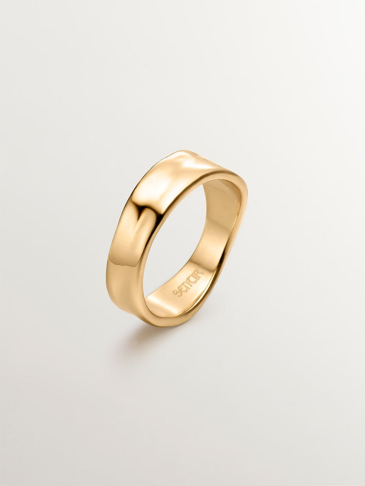 Anillo irregular de plata bañada en oro amarillo de 18kt