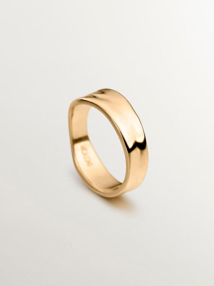 Anillo irregular de plata bañada en oro amarillo de 18kt