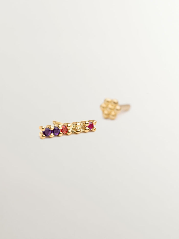 Piercing línea de oro amarillo de 18K con amatista, rubí y zafiros multicolor