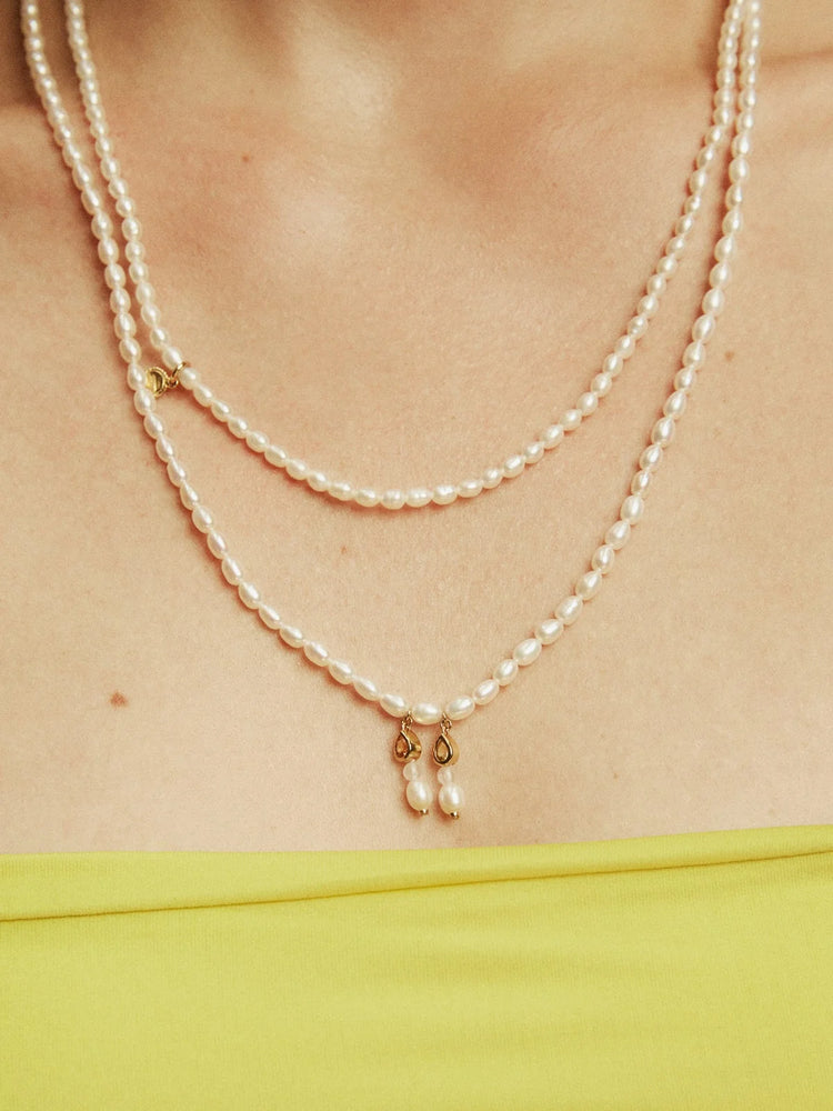 Collar de plata 925 bañada en oro amarillo de 18K con perlas, zafiros y piedras luna