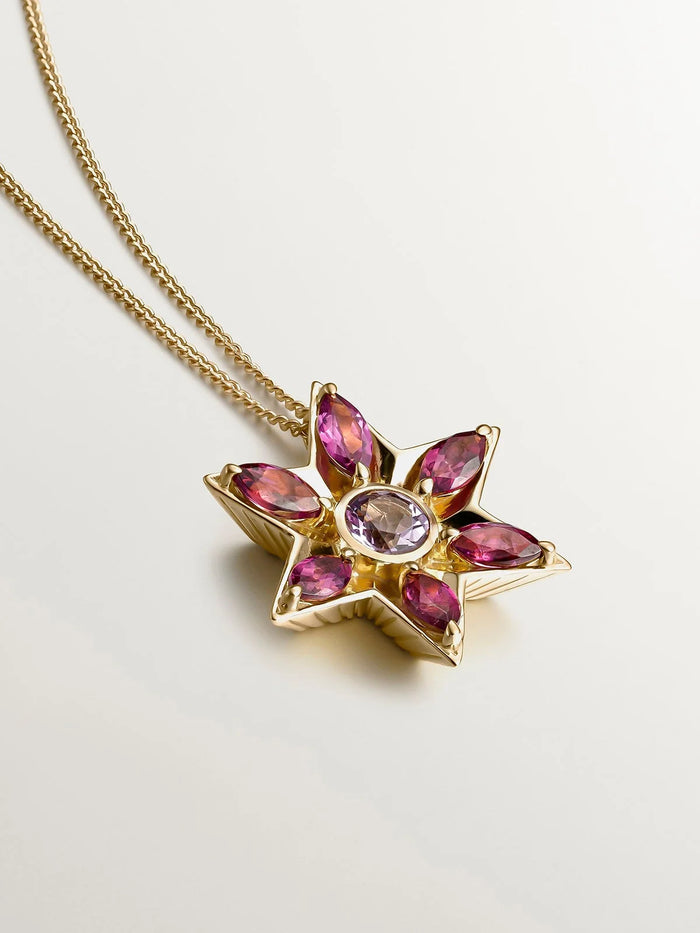Colgante de plata 925 bañada en oro amarillo de 18K con amatistas y rodolitas en forma de flor