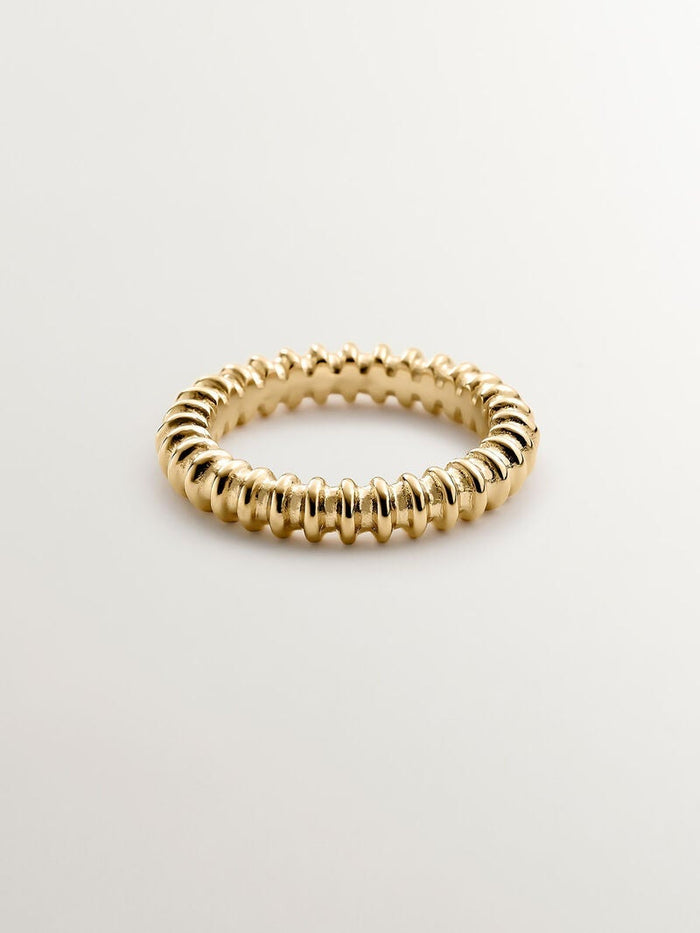 Anillo de plata 925 con relieve bañado en oro de 18k