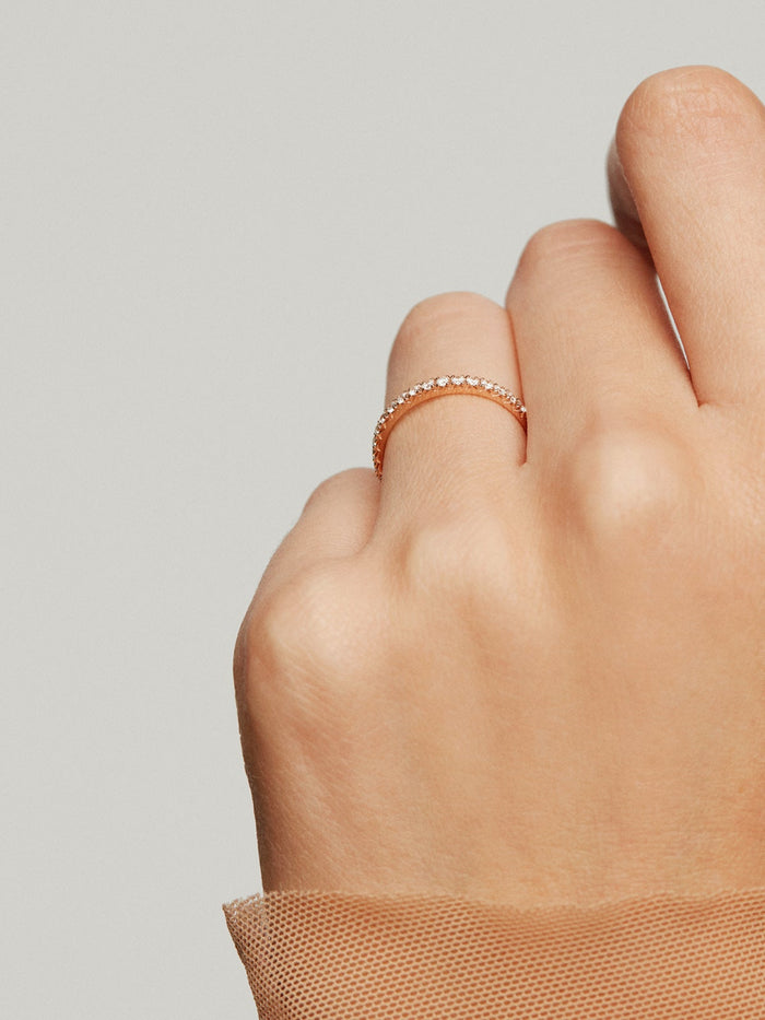 Anillo con halo de diamantes en oro rosa de 0,09 ct