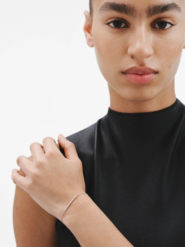 Pulsera de oro blanco de 18K con diamantes en talla brillante