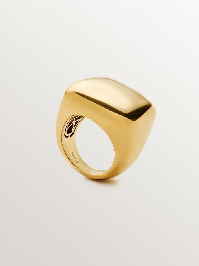 Anillo cuadrado de plata 925 bañada en oro amarillo de 18K con efecto pulido