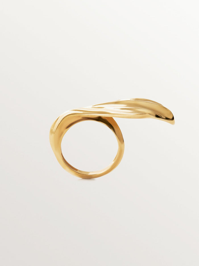 Anillo de plata 925 bañada en oro amarillo de 18K con textura