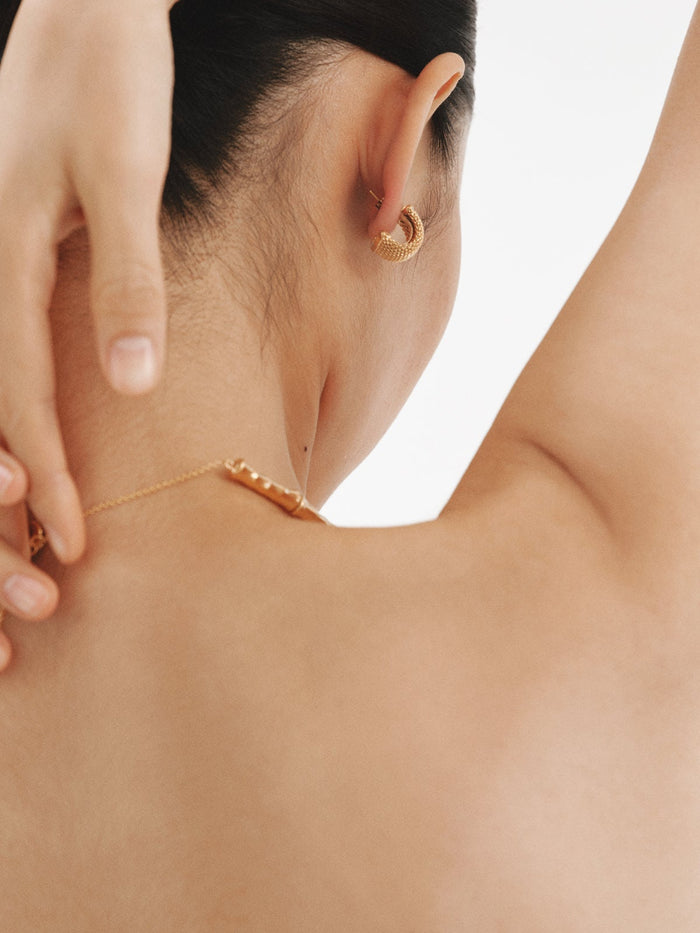 Pendientes de aro de plata 925 bañada en oro amarillo de 18K con malla