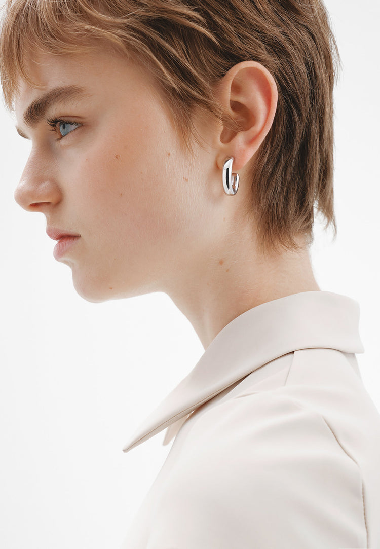 Pendientes de aro pequeños ovalados de plata 925