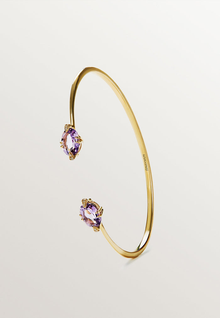 Pulsera abierta de oro amarillo de 9K con amatistas rosas y diamantes