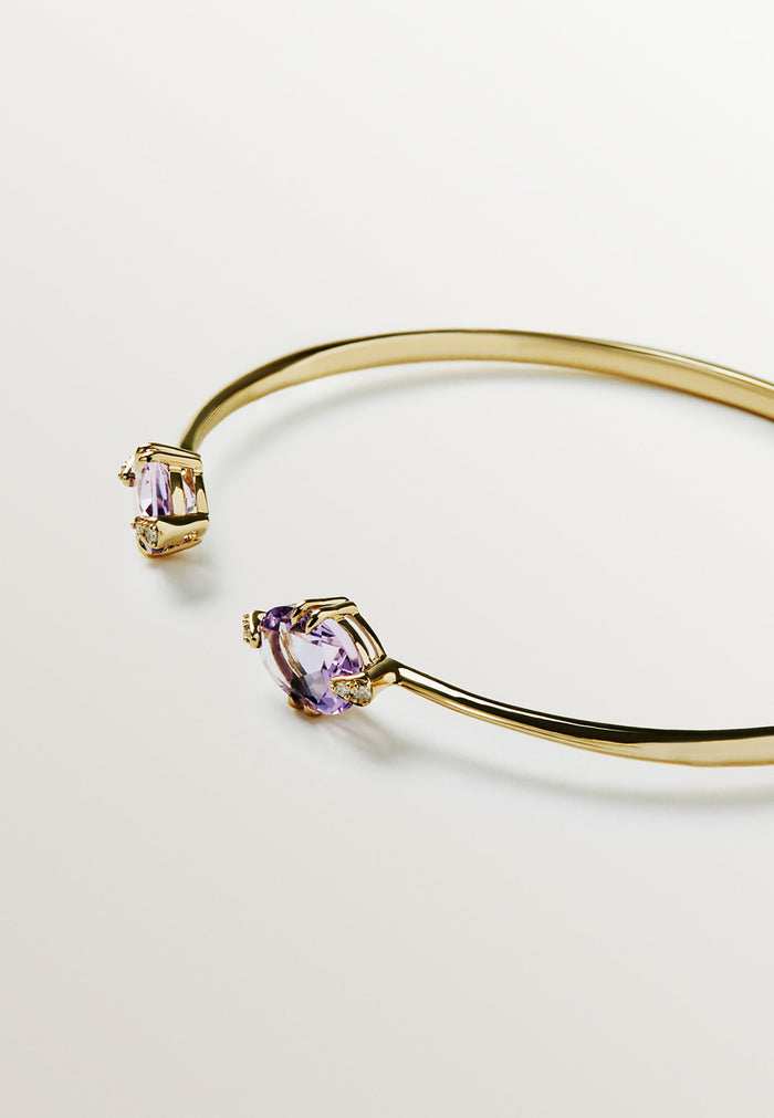 Pulsera abierta de oro amarillo de 9K con amatistas rosas y diamantes